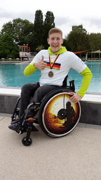Bjoern Behnke als Deutscher U23-Meister im Paratriathlon 2013