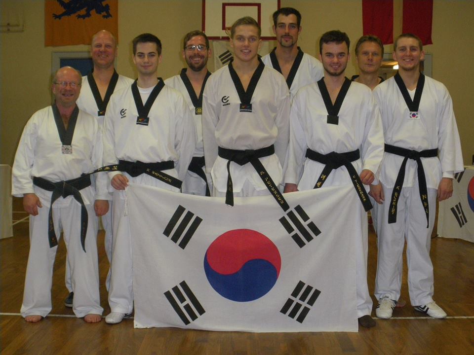 Philipp Kantun und das Team vom „Verband Taekwon-Do und Selbstverteidigung Nord“